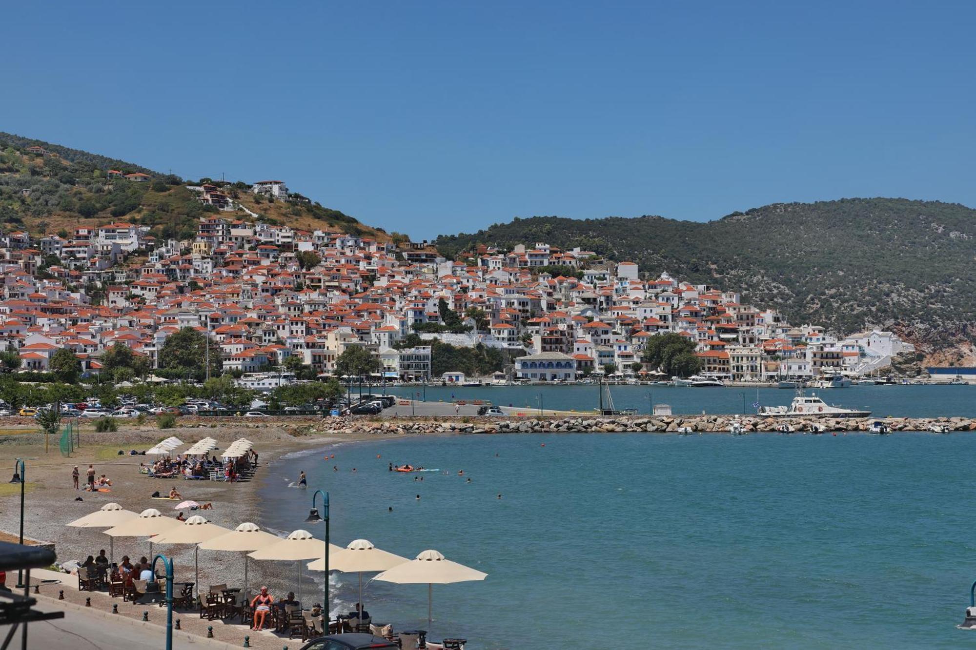 Mamma Mia Hotel Skopelos Town Bagian luar foto