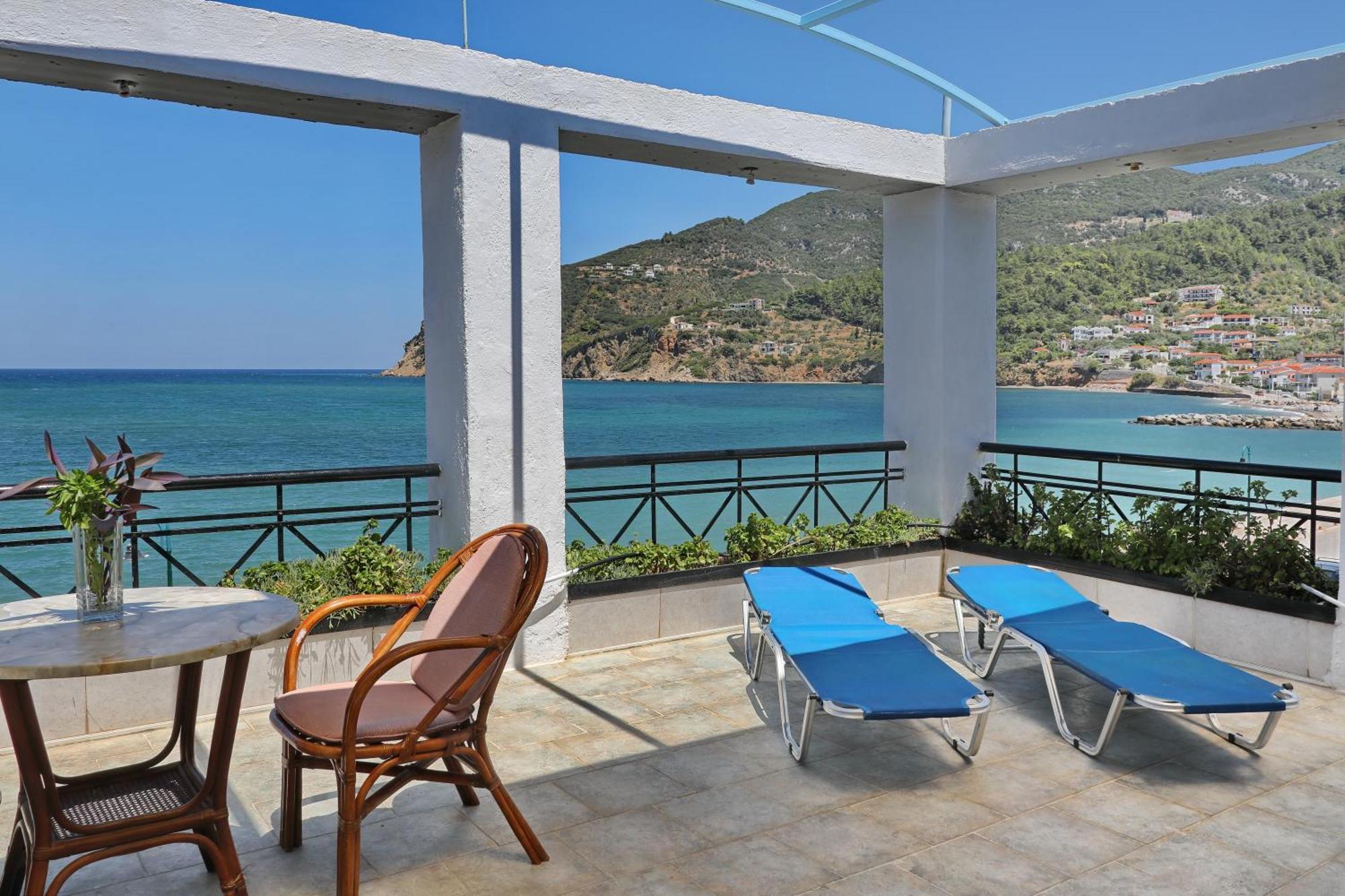 Mamma Mia Hotel Skopelos Town Bagian luar foto