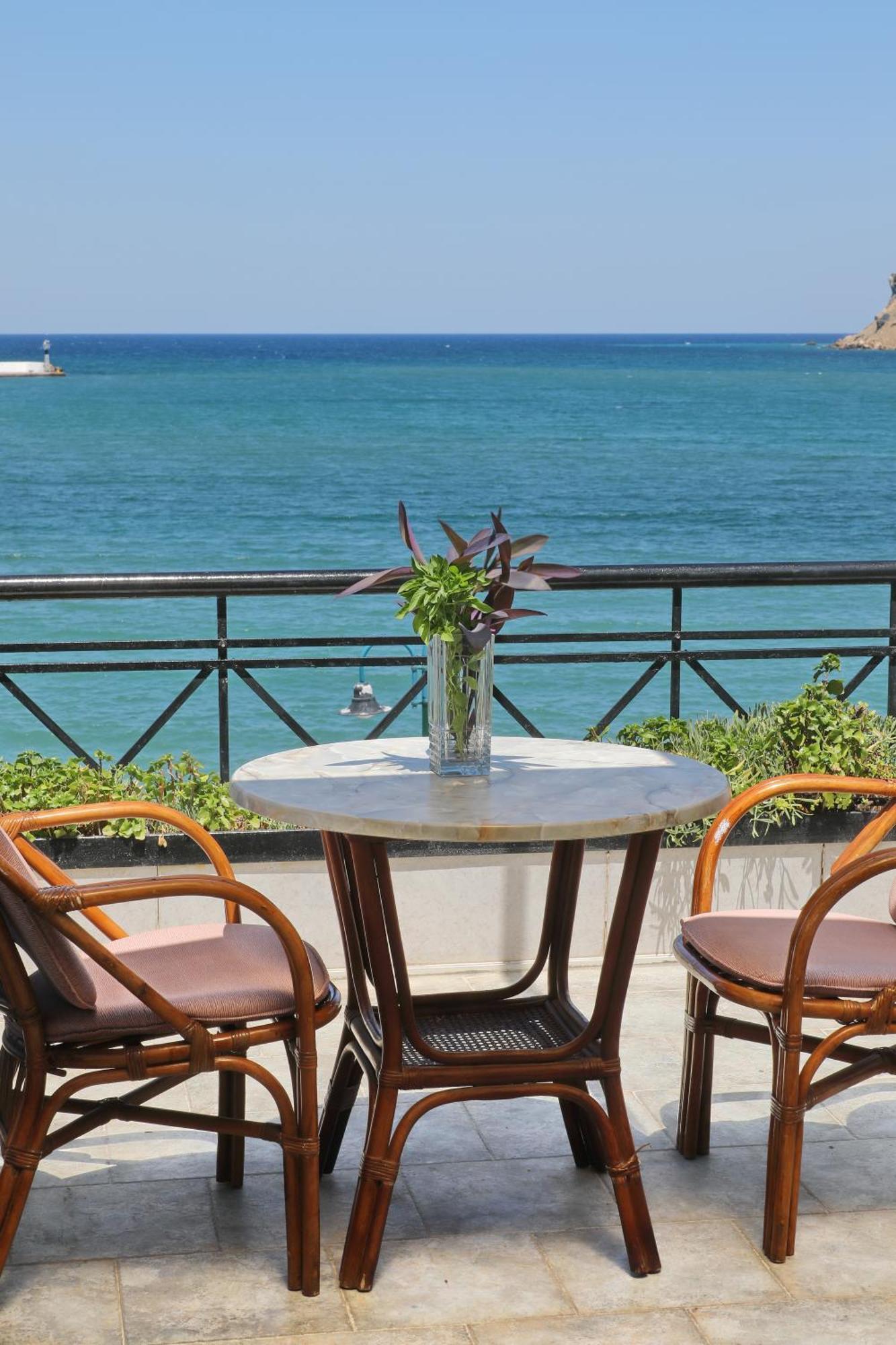 Mamma Mia Hotel Skopelos Town Bagian luar foto