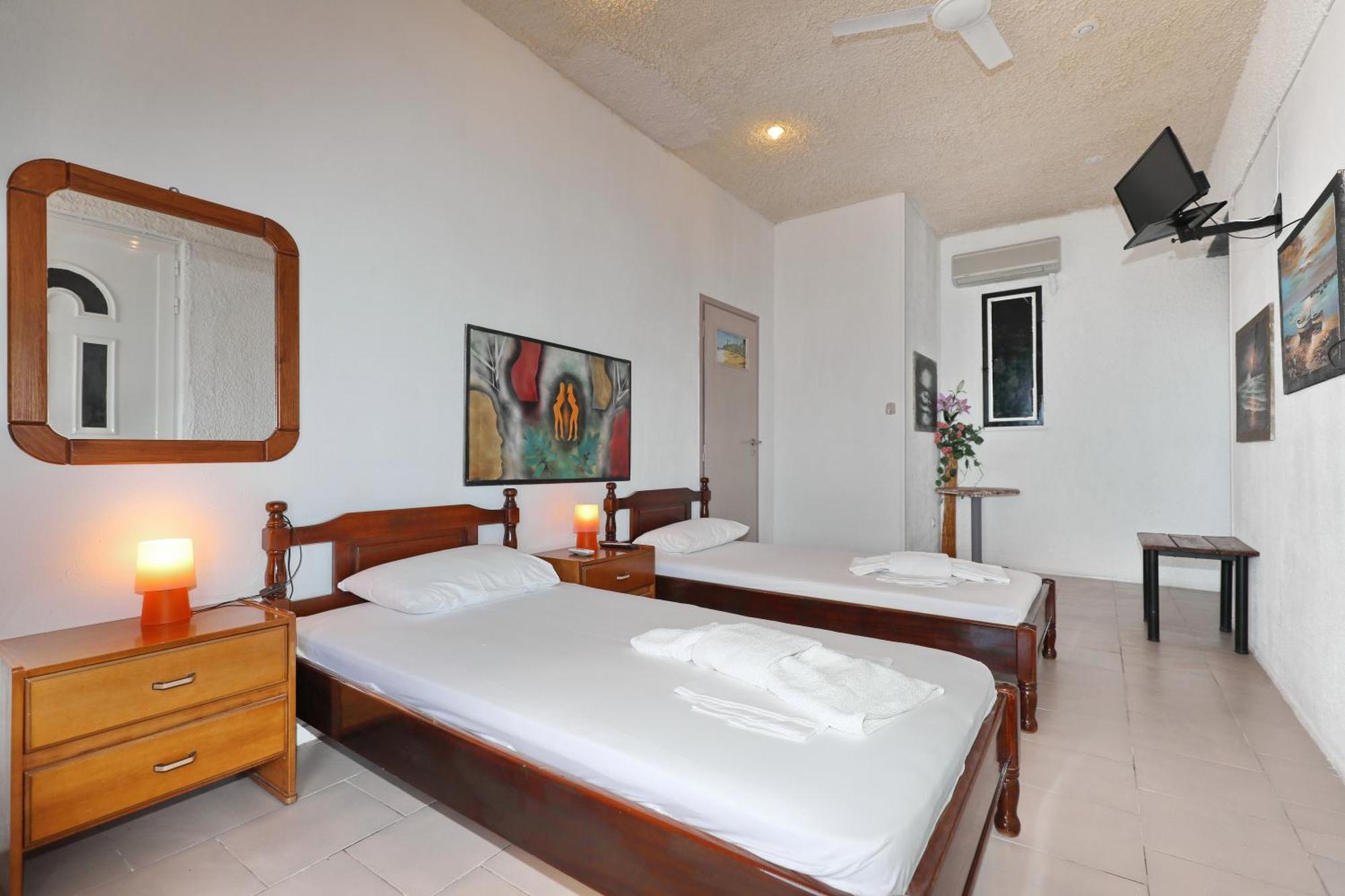Mamma Mia Hotel Skopelos Town Bagian luar foto