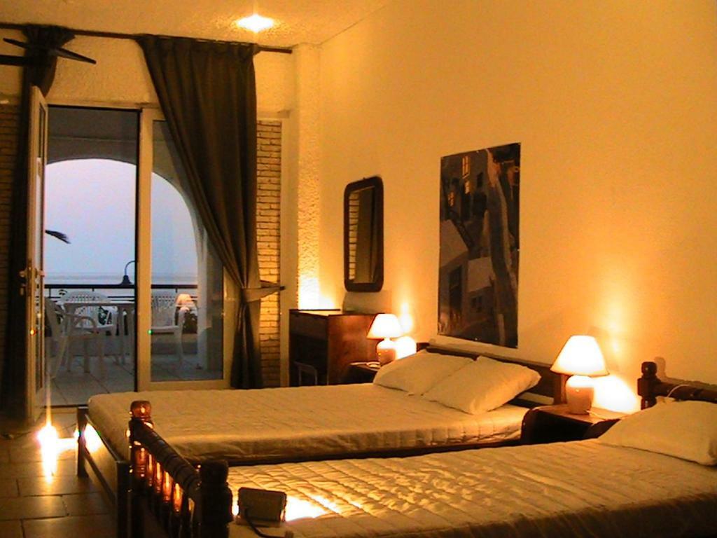 Mamma Mia Hotel Skopelos Town Bagian luar foto