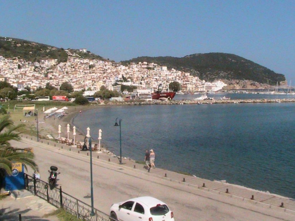Mamma Mia Hotel Skopelos Town Bagian luar foto
