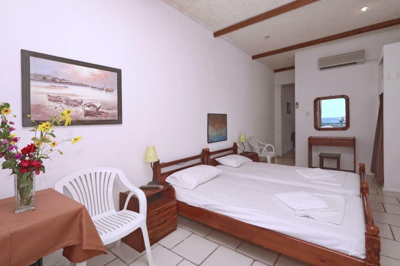 Mamma Mia Hotel Skopelos Town Bagian luar foto