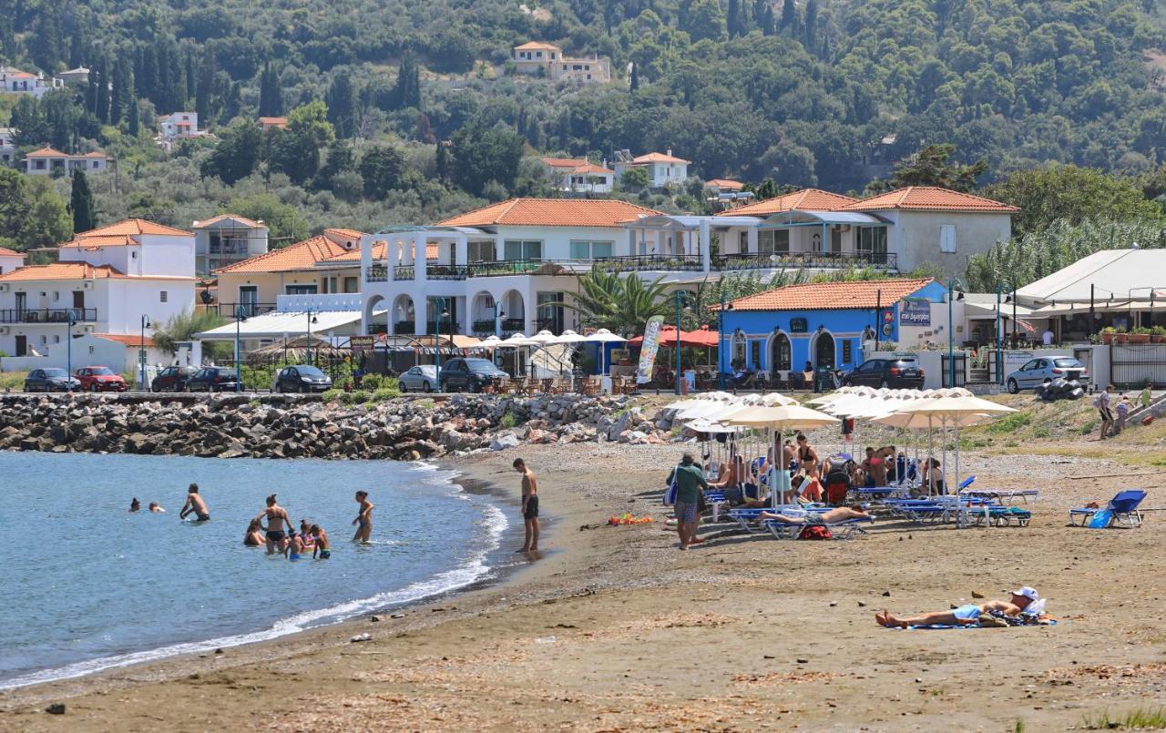Mamma Mia Hotel Skopelos Town Bagian luar foto